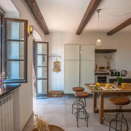 Casa Melograno Montefelcino